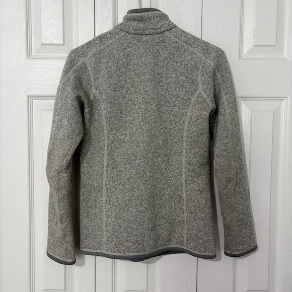 Patagonia Light Gray Full-Zip Fleece Jacket - Picture 2 of 4